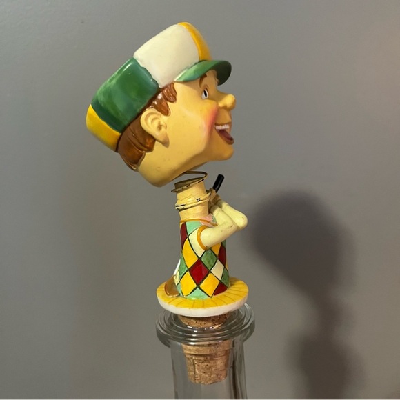 Vintage ceramic golfer bottle stopper with a bobblehead design. - Picture 6 of 7